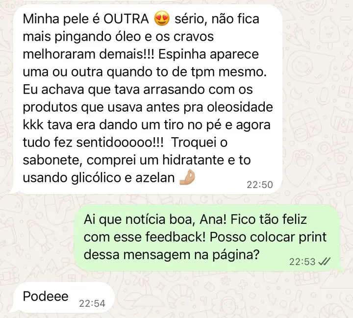 Conversa no WhatsApp: a compradora conta que a pele não fica mais oleosa e que os cravos melhoraram.