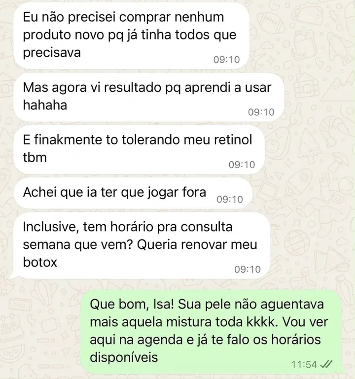 Conversa no WhatsApp: a compradora conta que não precisou comprar produtos novos e passou a ver resultado depois de aprender a usar os que já tinha.